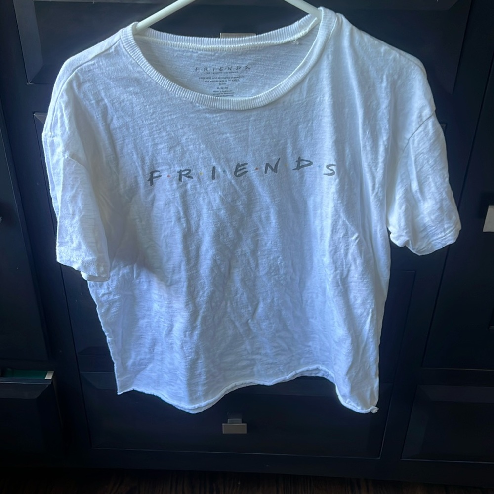 Friends show casual white tee
